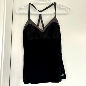Alo yoga top in size s